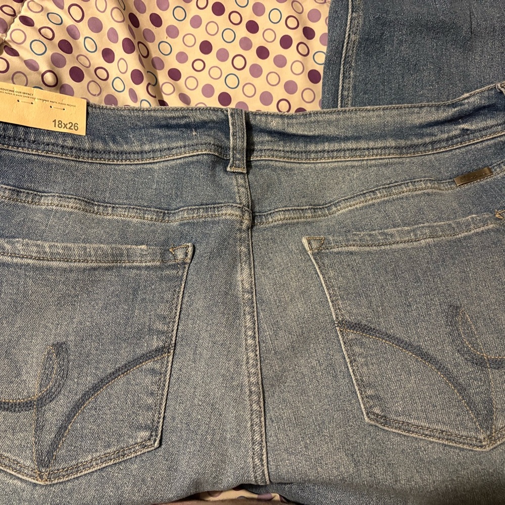 Plus Size KanCan Mid Rise Open Ripped Frayed Hem Skinny Jean - Picture 4 of 7